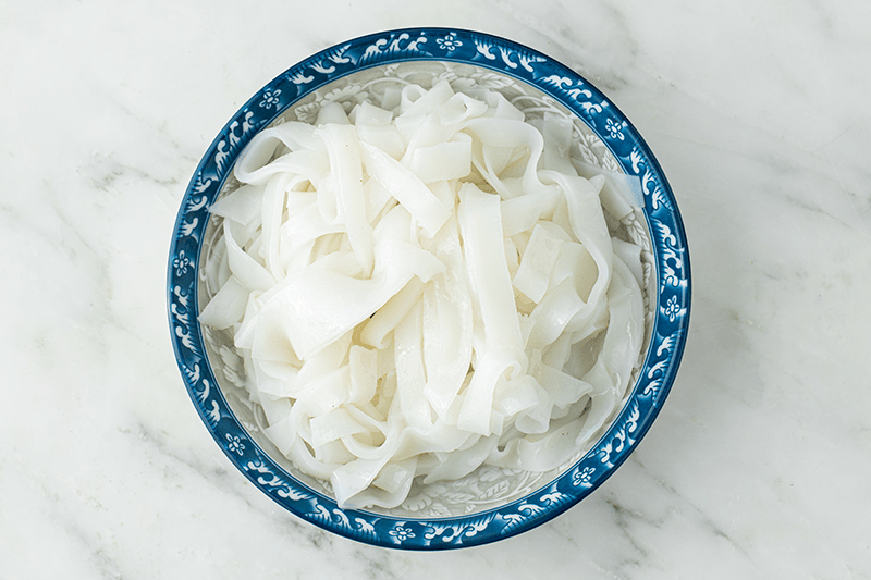 A bowl of white rice